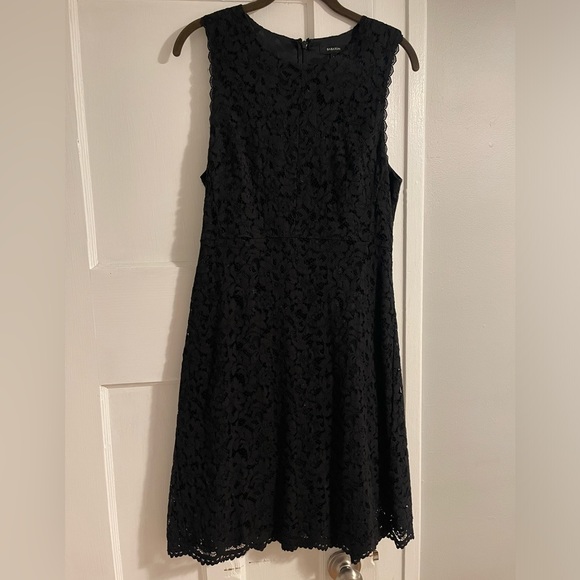 Aritzia Babaton Lace Dress - Picture 2 of 4